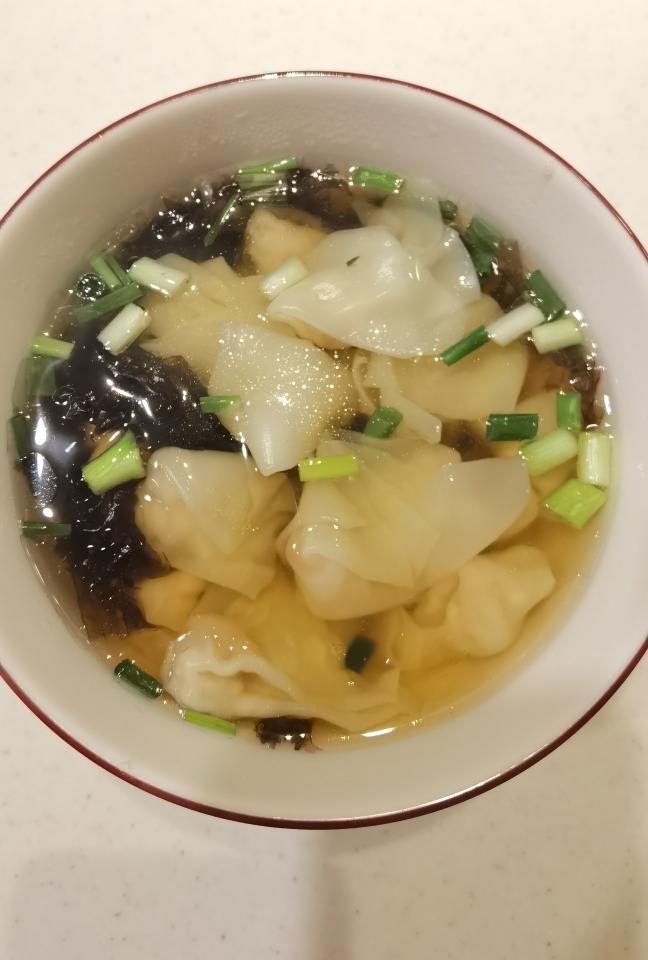 葱香猪油小馄饨