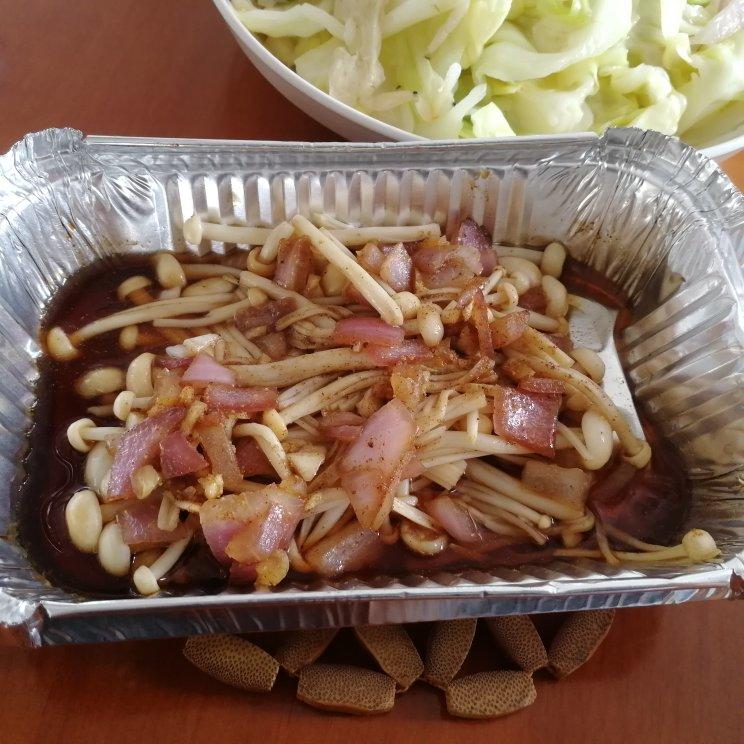 锡纸金针菇-在家用烤箱就能做的烧烤，烧烤店必点菜品之一！超鲜！