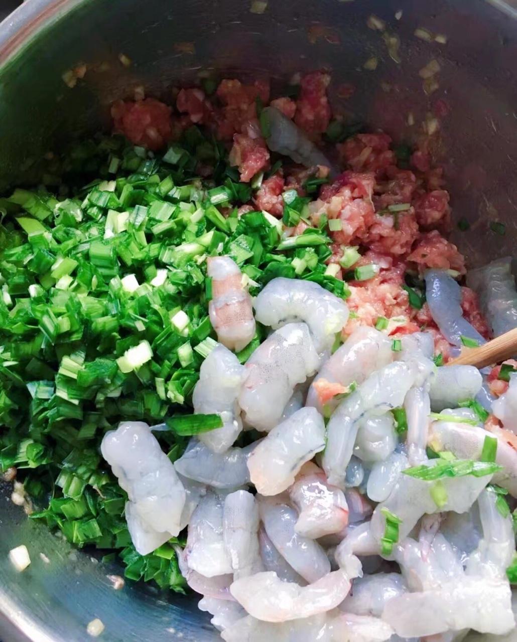 猛姐666做的韭菜虾仁鲜肉水饺