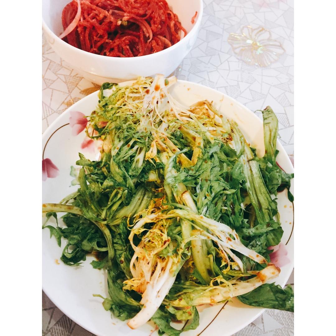 凉拌苦菊