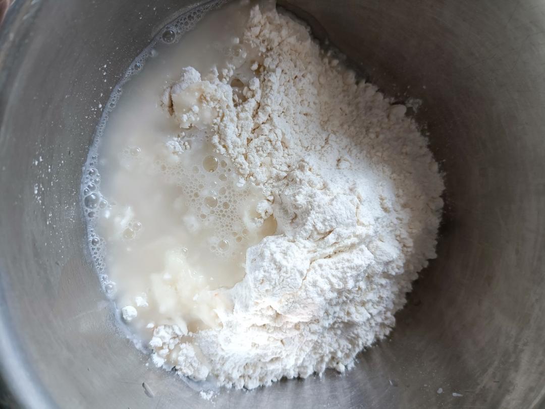 纯奶手撕吐司的做法 步骤1