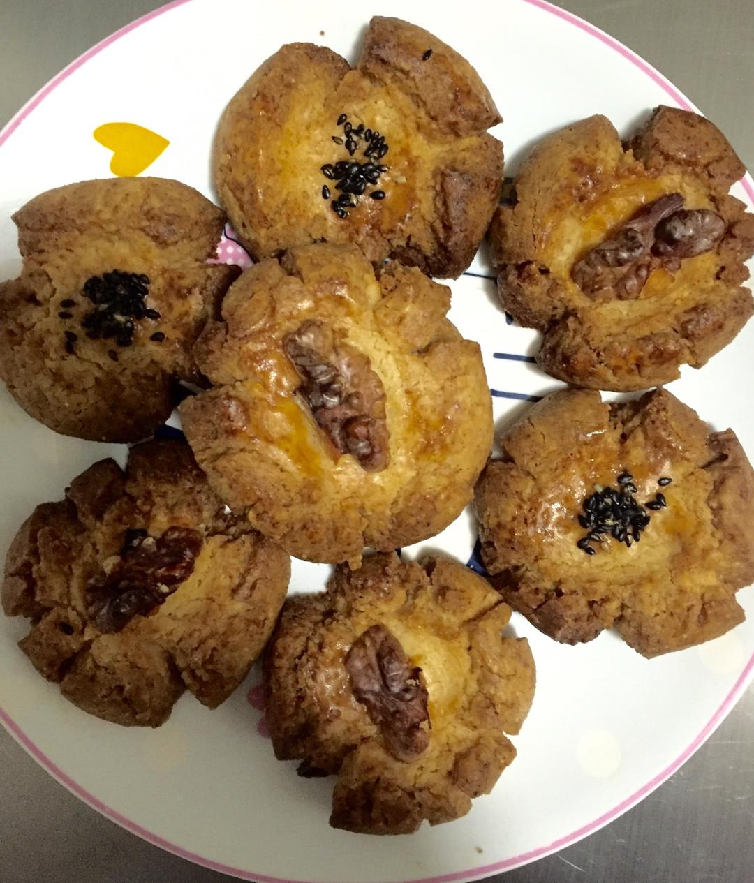 轻轻一按就碎掉的原味桃酥（不输猪油版）