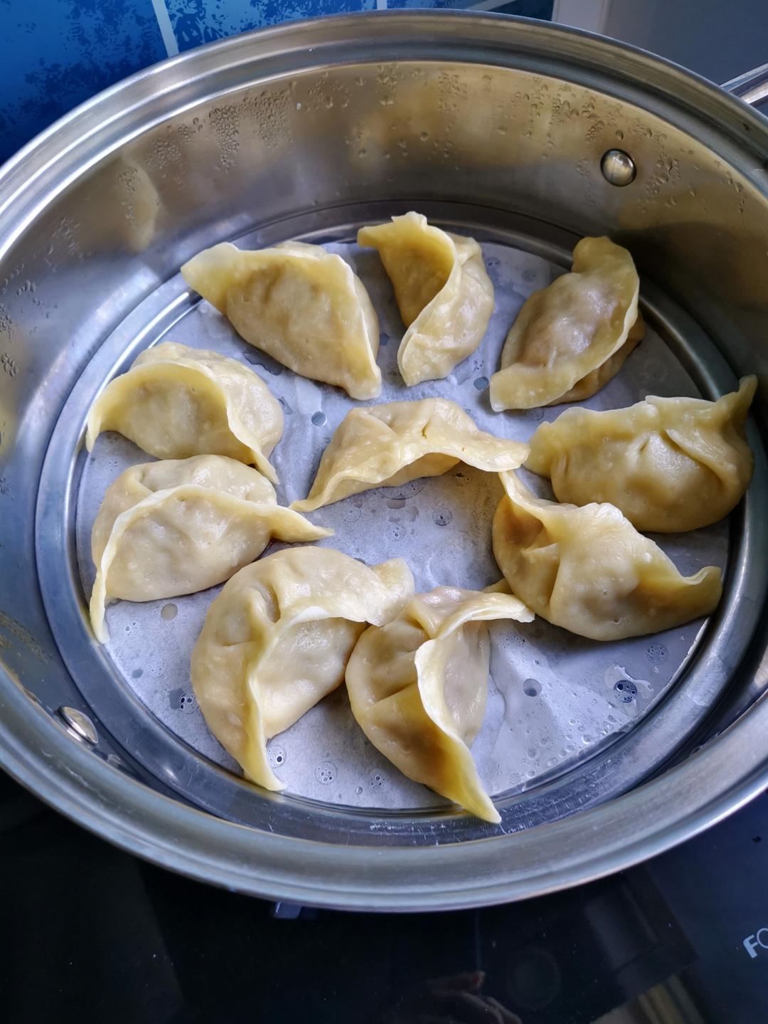 每周一次牛肉胡萝卜烫面蒸饺