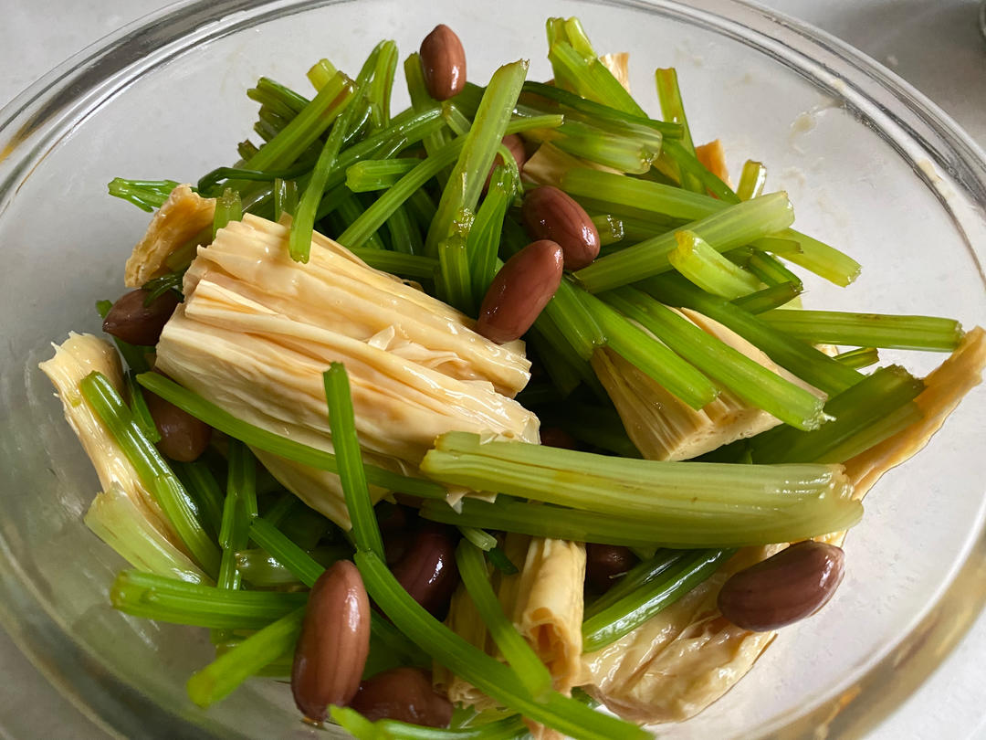 夏日凉拌菜|芹菜腐竹花生米