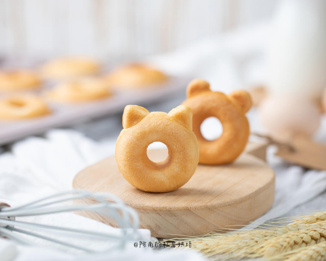 造型可爱的猫耳卡通小面包！