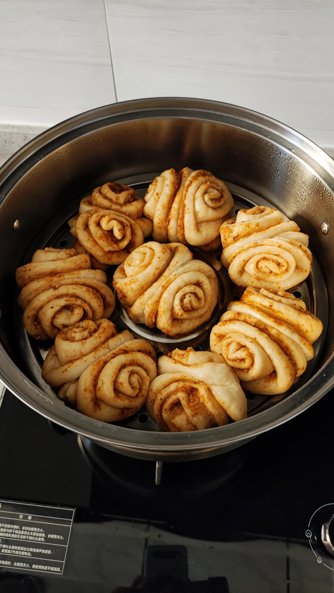 超级好吃的麻辣花卷