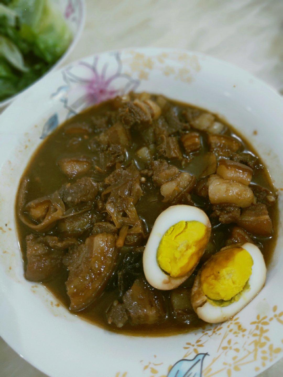 台式卤肉饭