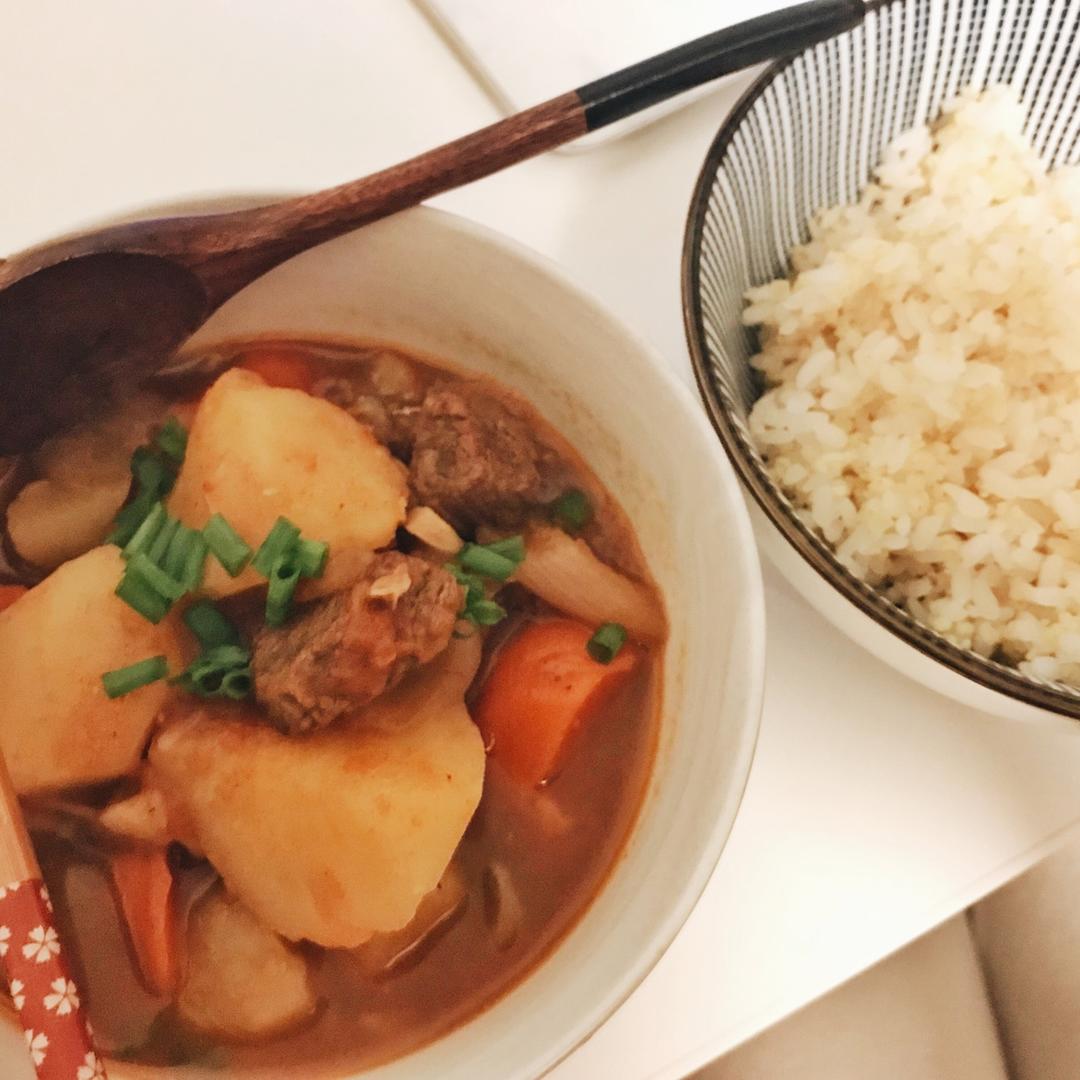 红烧牛肉土豆 （独家秘制）