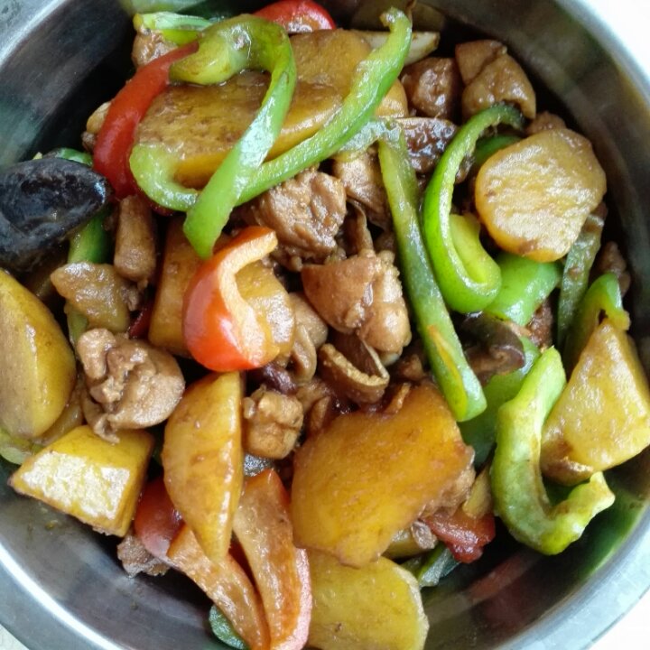 【黄焖鸡米饭】