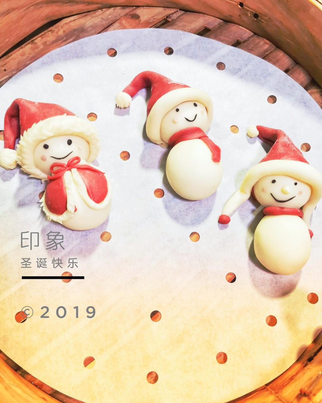 圣诞雪人卡通馒头系列（三）~带红斗篷的雪人