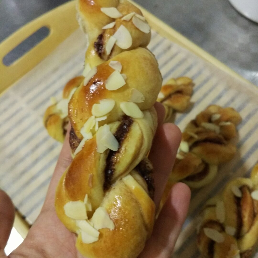 巧克力榛子面包