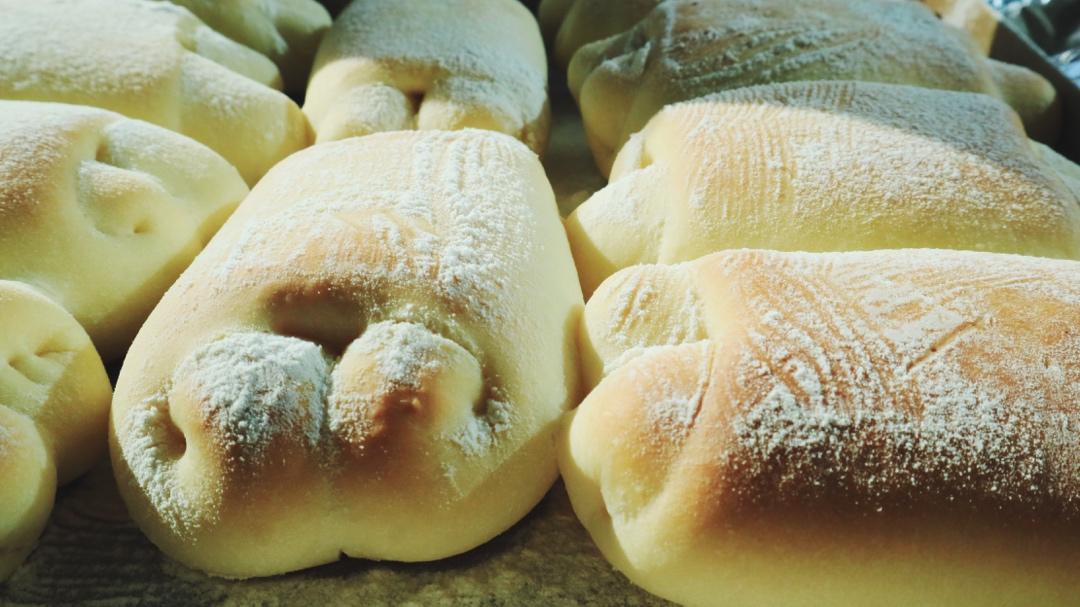 软到不知所措的牛奶卷