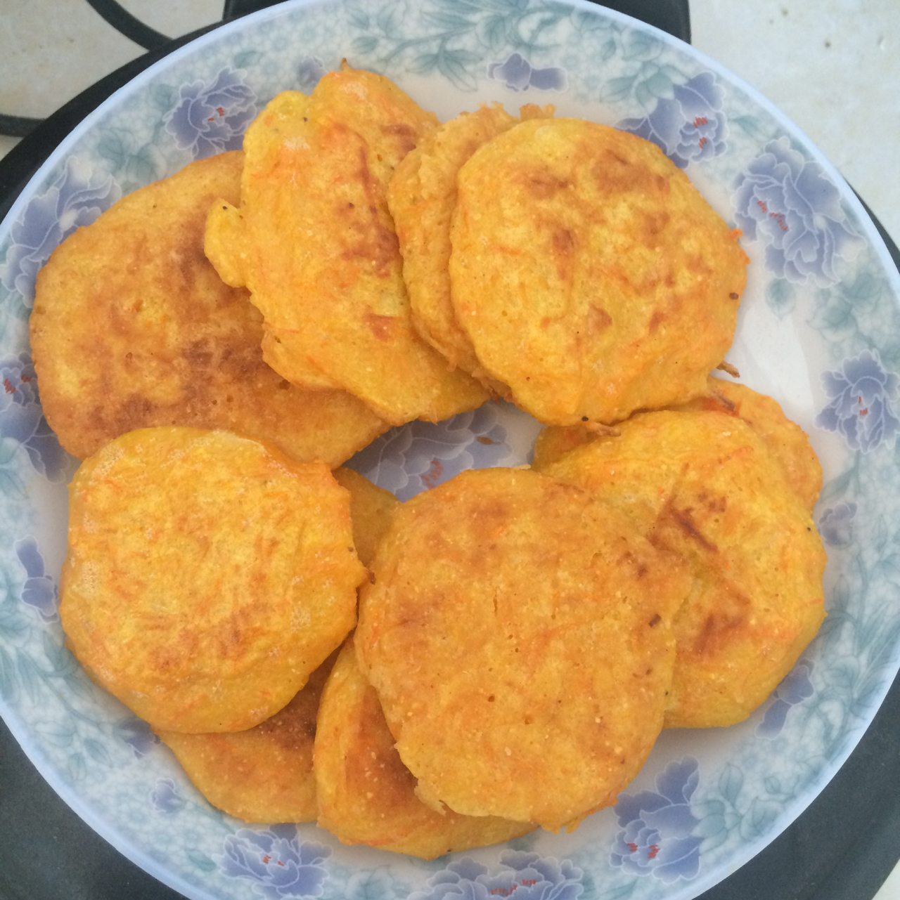 宝宝辅食营养粗粮虾皮蔬菜饼