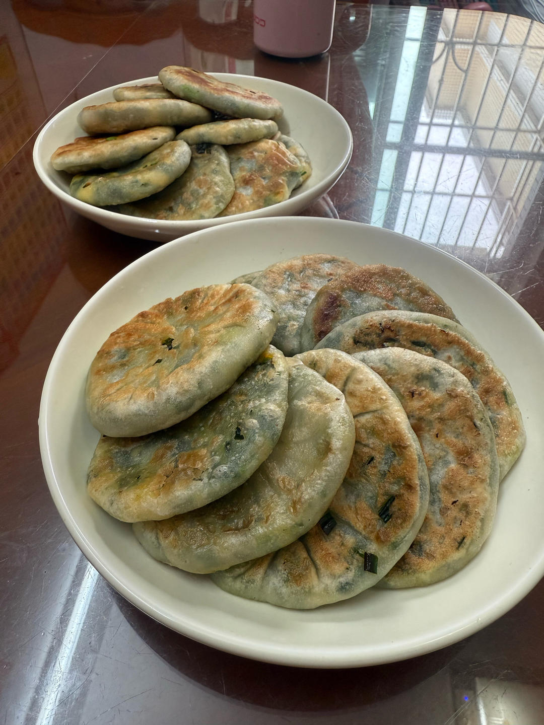皮薄如纸全烫面韭菜饼