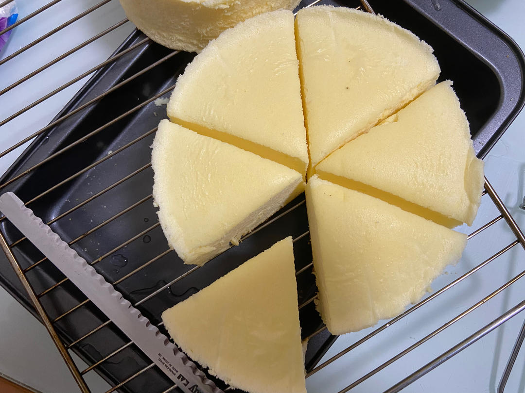 不开裂不回缩不掉皮的酸奶水浴法蛋糕