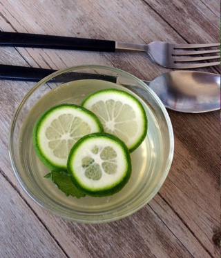 黄瓜柠檬水