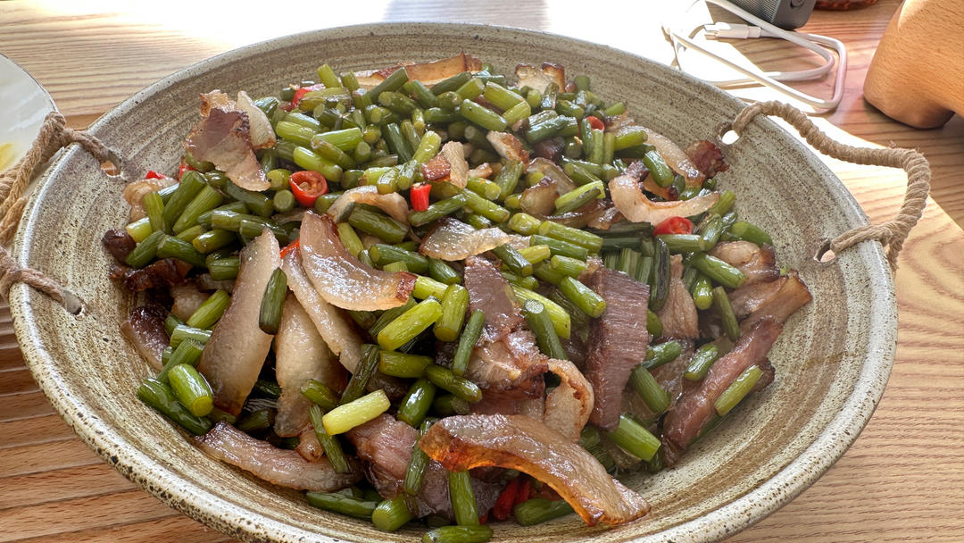 蒜苔炒腊肉