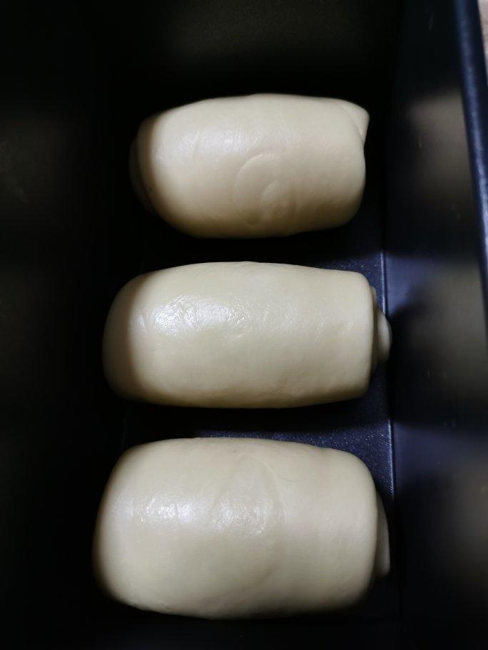 吐司，奶香手撕面包，超级香浓