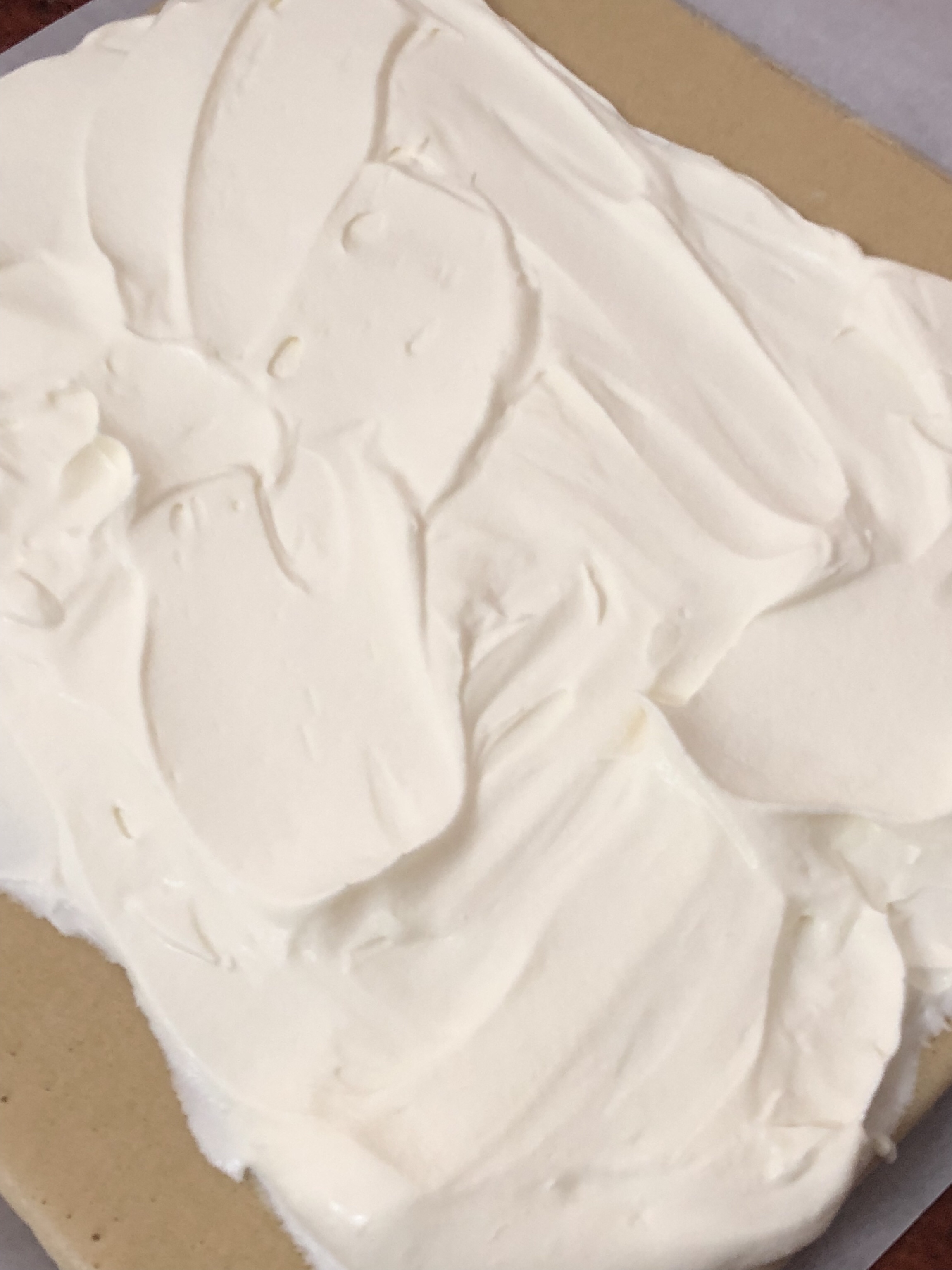 超详细的瑞士卷奶油蛋糕卷原味蛋糕卷的制作方法 饱满不掉皮不开裂（附模具换算方法）的做法 步骤24