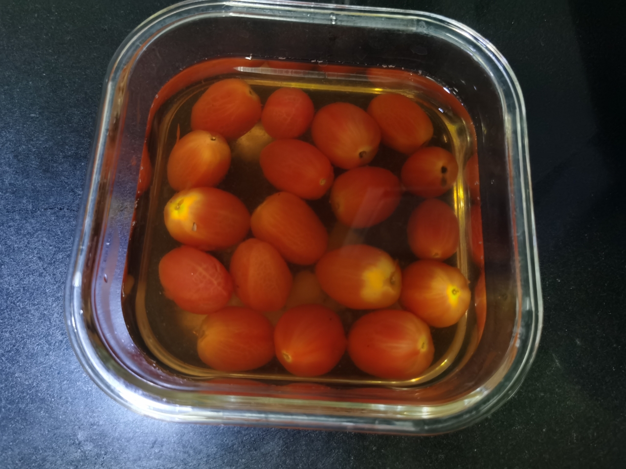 梅渍番茄的做法