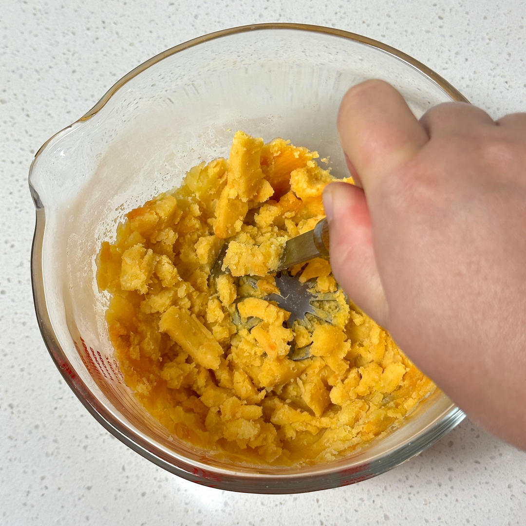 ??自制紅薯脆脆片，嘎嘣脆，好吃停不下來??的做法 步驟2