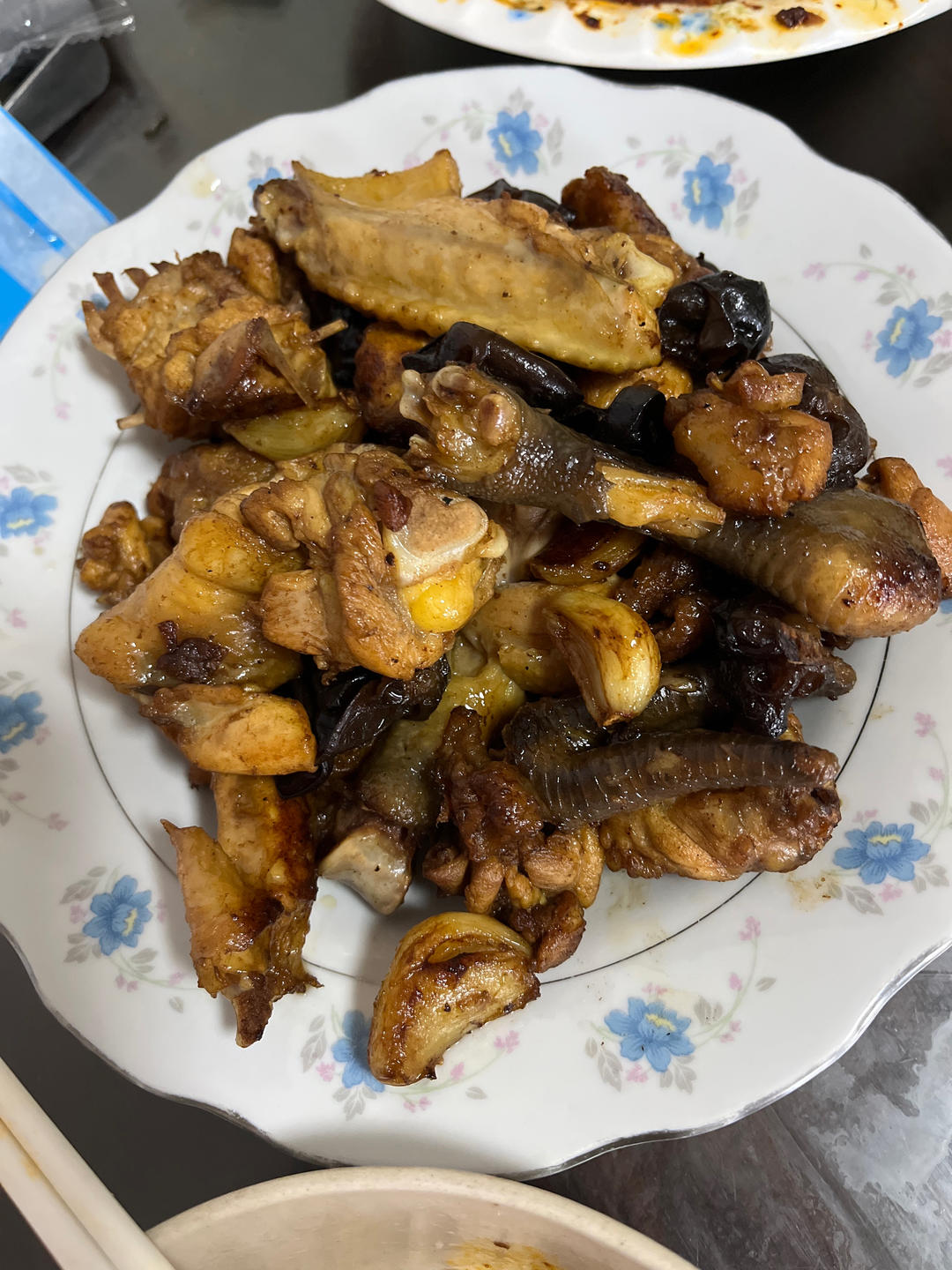 春天里的小麻鸡