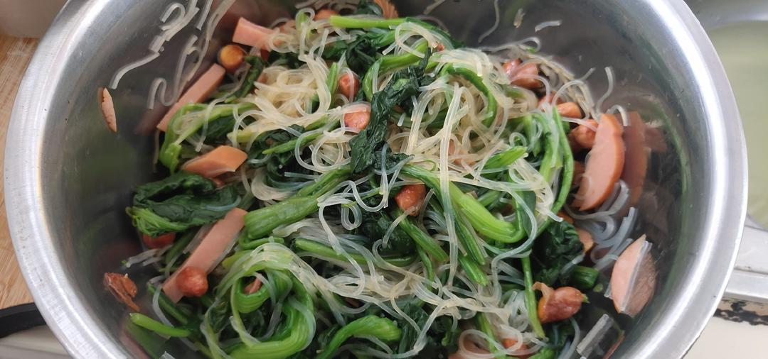 冬天吃的菠菜拌粉丝