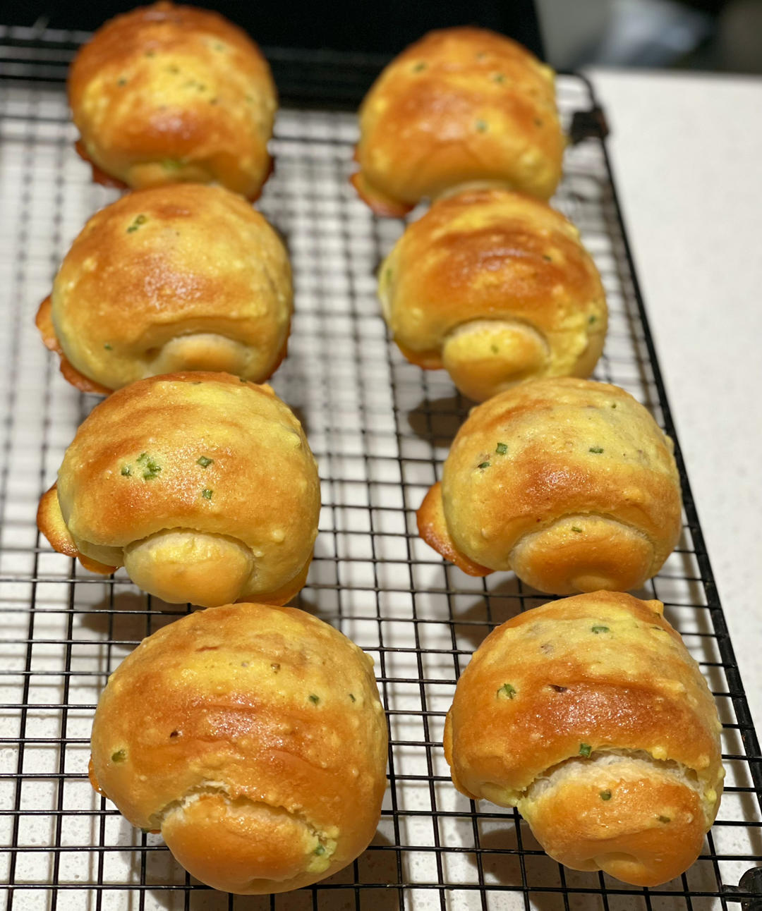外酥内软‼️满满的肉松❗️香葱墨西哥肉松小吐司