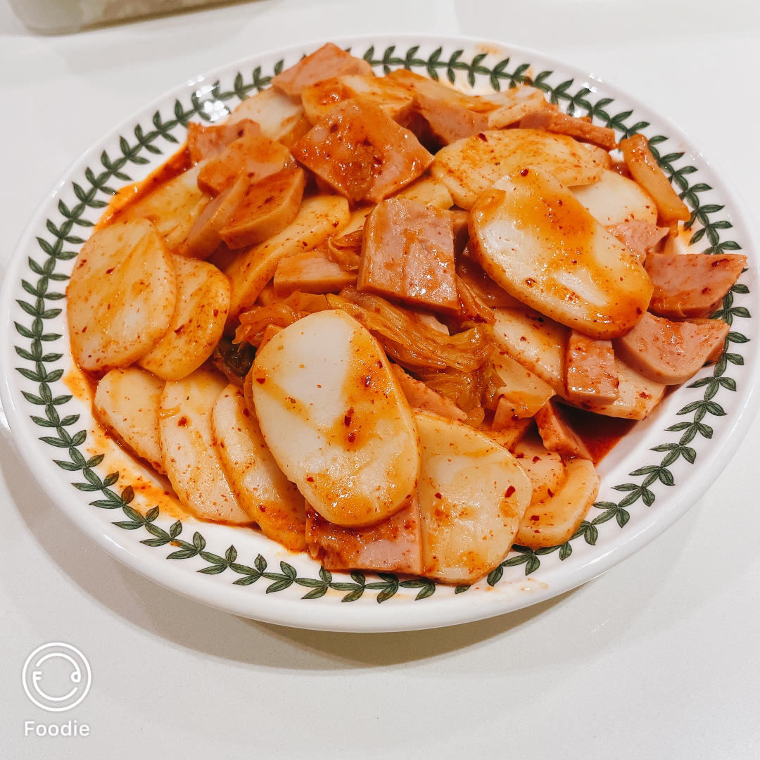 泡菜炒年糕