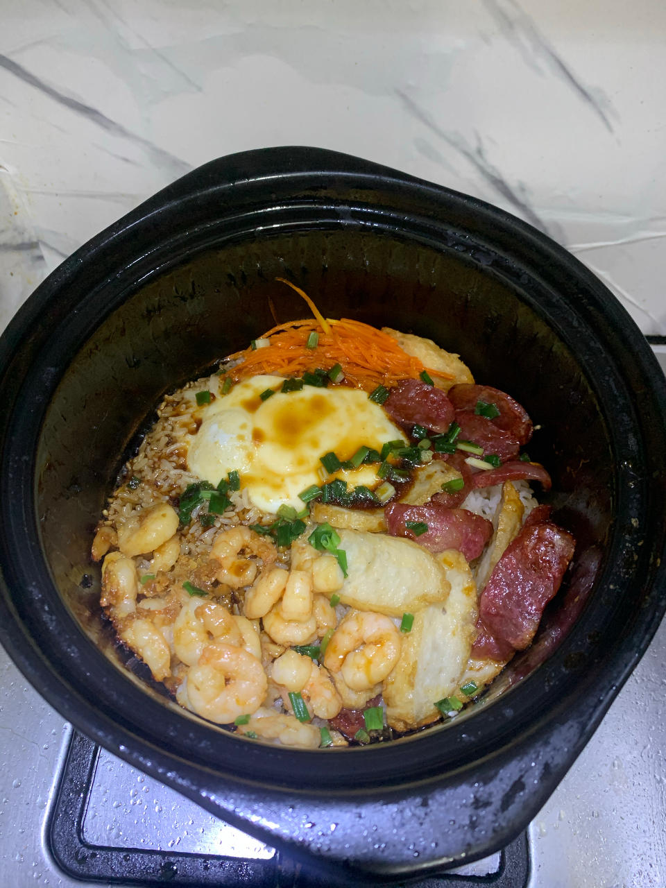 腊味煲仔饭，20分钟饭菜同出