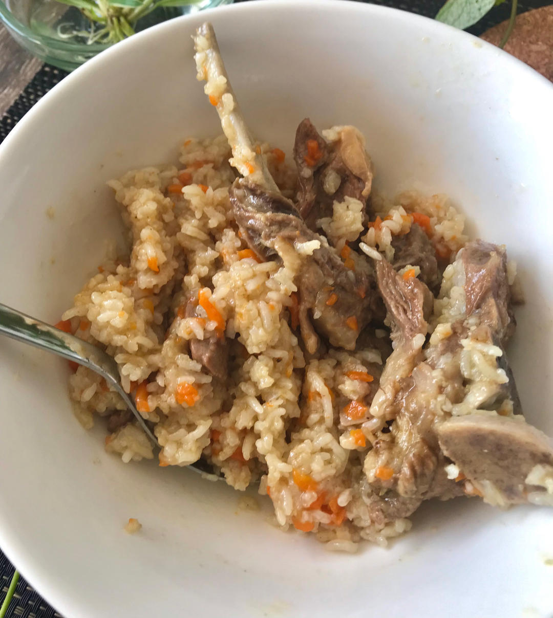 新疆羊排抓饭