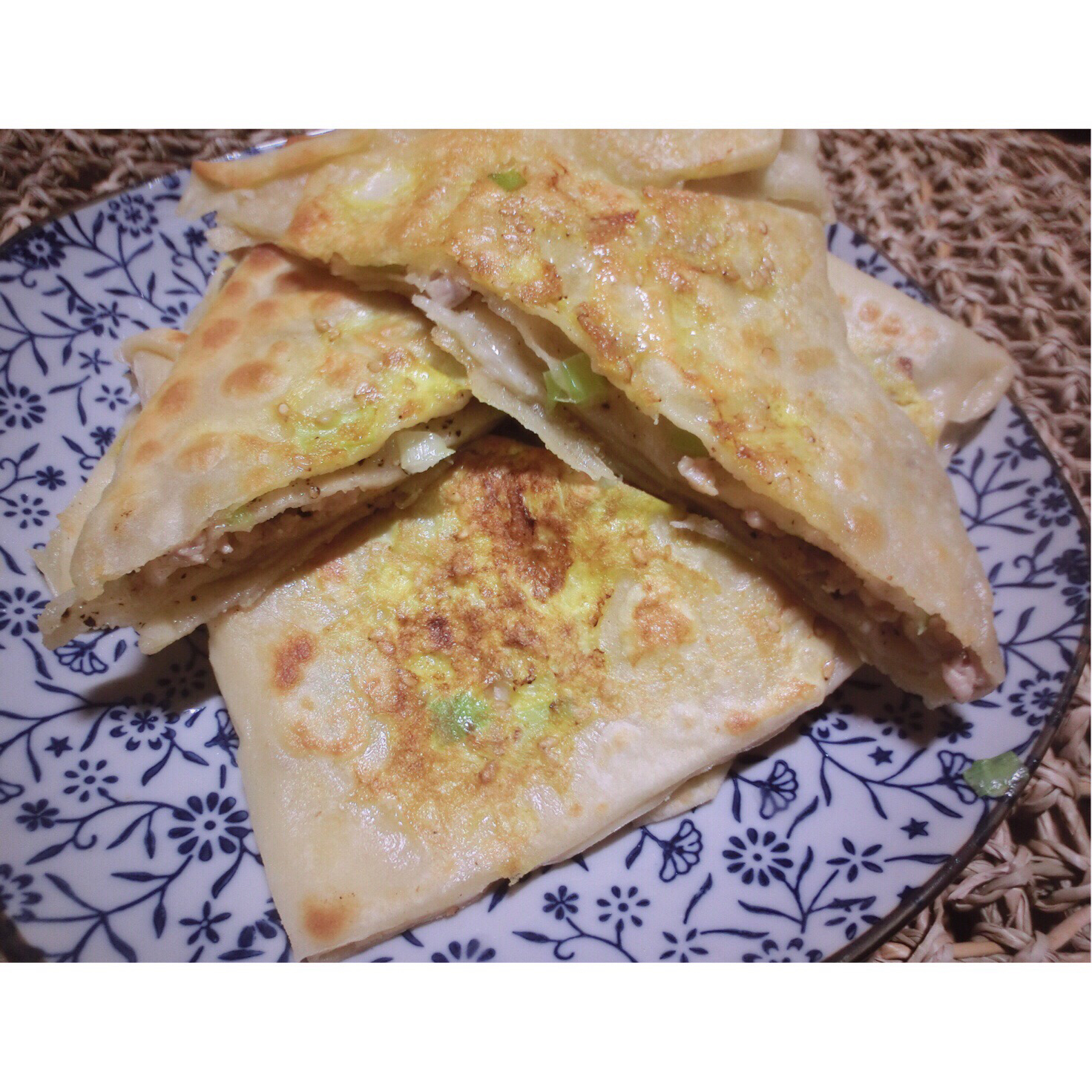 可能是最好吃系列--鸡蛋葱油饼