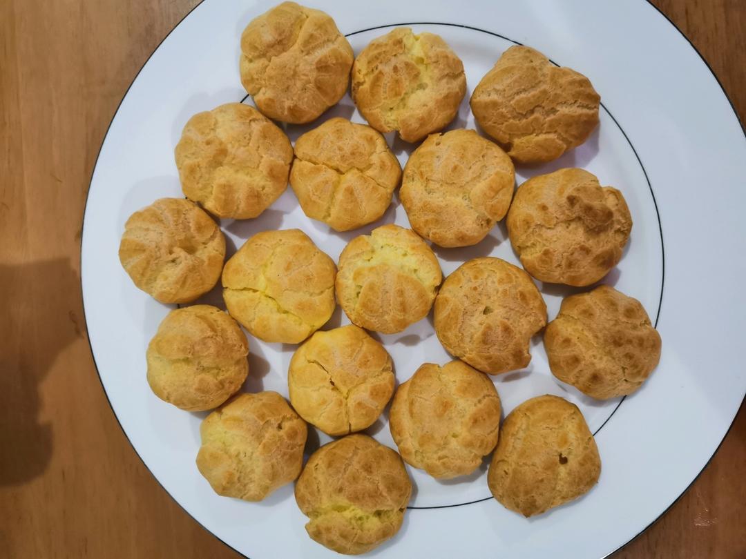简单易成功的奶油小泡芙做法