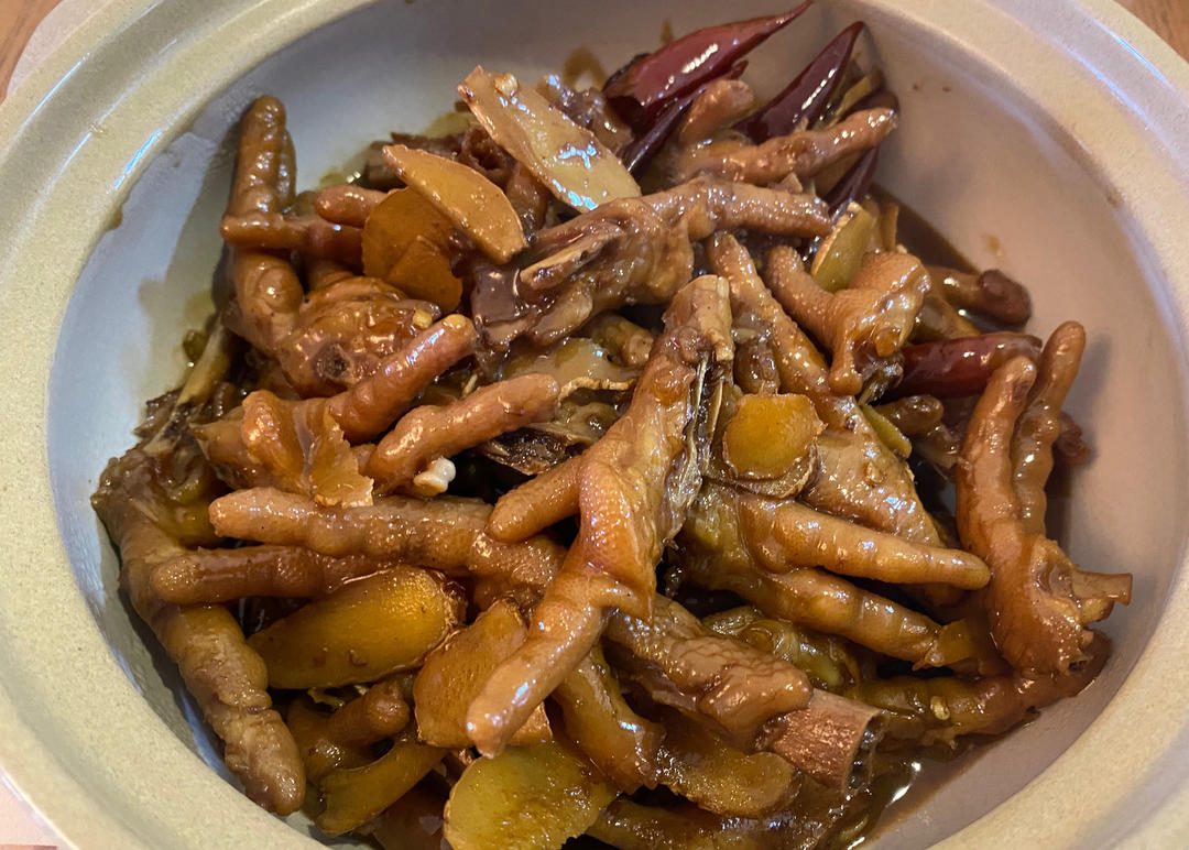 家庭湘菜姜辣鸡爪姜辣凤爪，非常适合新手做的风味鸡爪，软糯入味逼格高