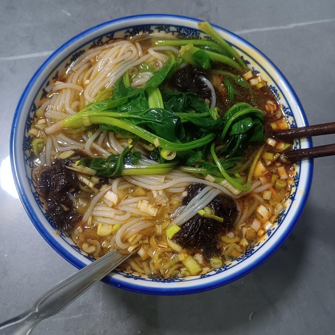 家常版麻辣米线