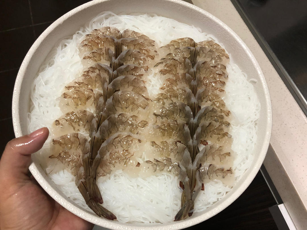 蒜蓉粉丝蒸虾