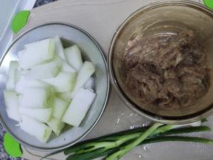 冬瓜炒肉片的做法 步骤1