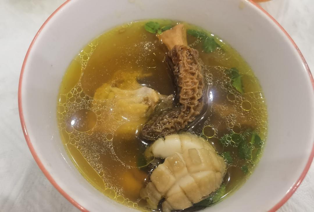 羊肚菌炖鸡汤（超详细攻略）