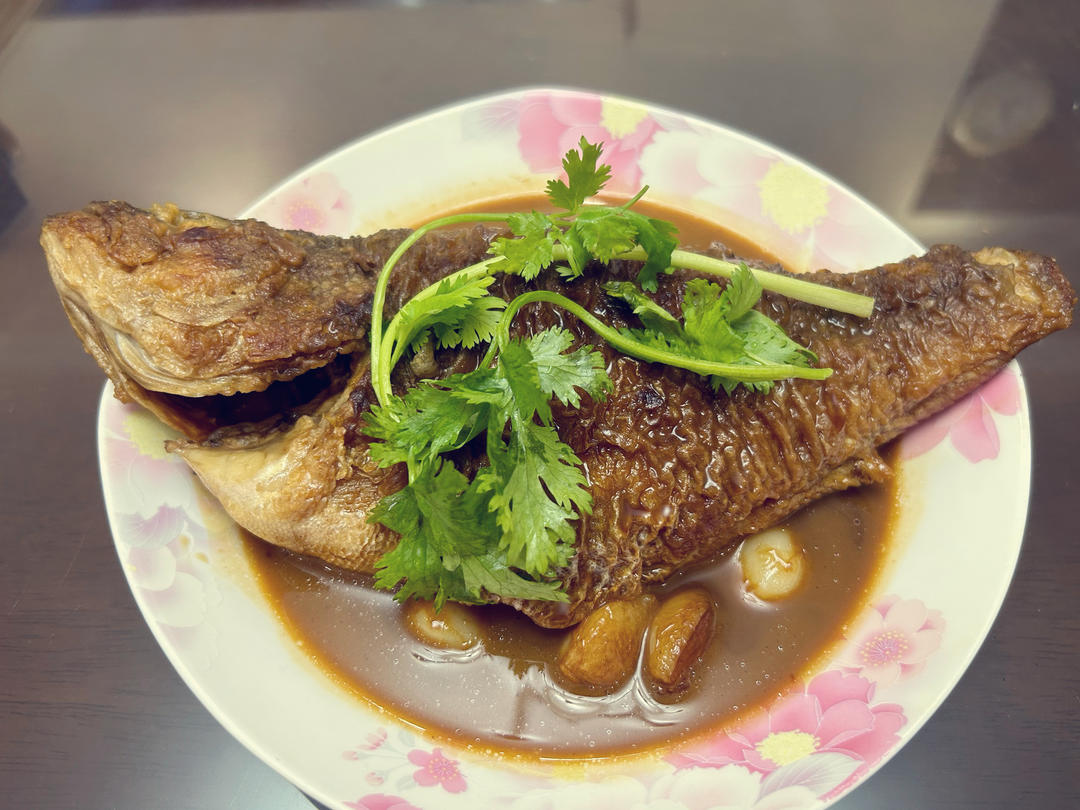 红烧鲈鱼