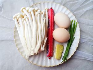 无敌鲜美的减脂菌菇鸡蛋汤的做法 步骤1
