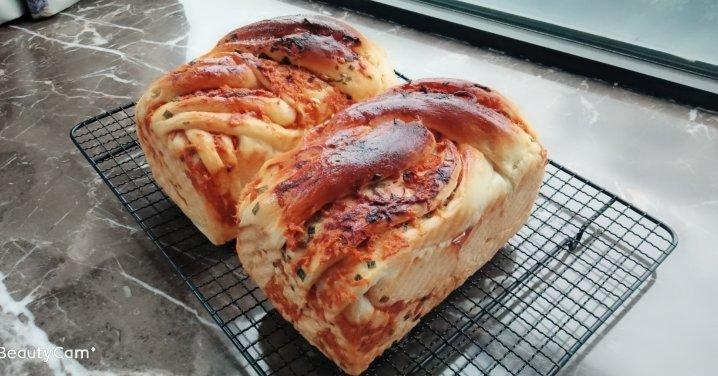 香葱肉松手撕吐司