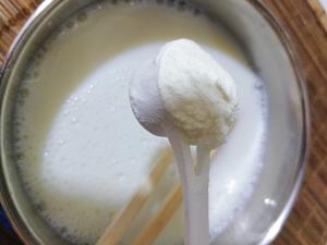脱脂奶粉做酸奶的做法 步骤1