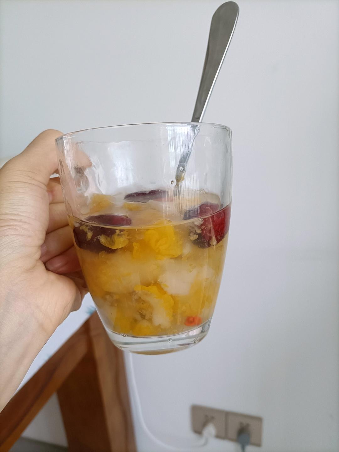 超简单！1.5小时银耳红枣枸杞羹