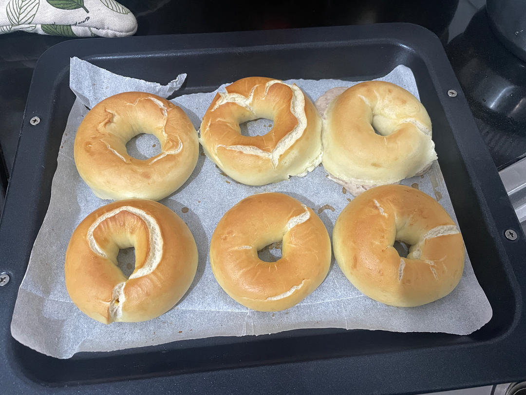 培根芝士碱水贝果