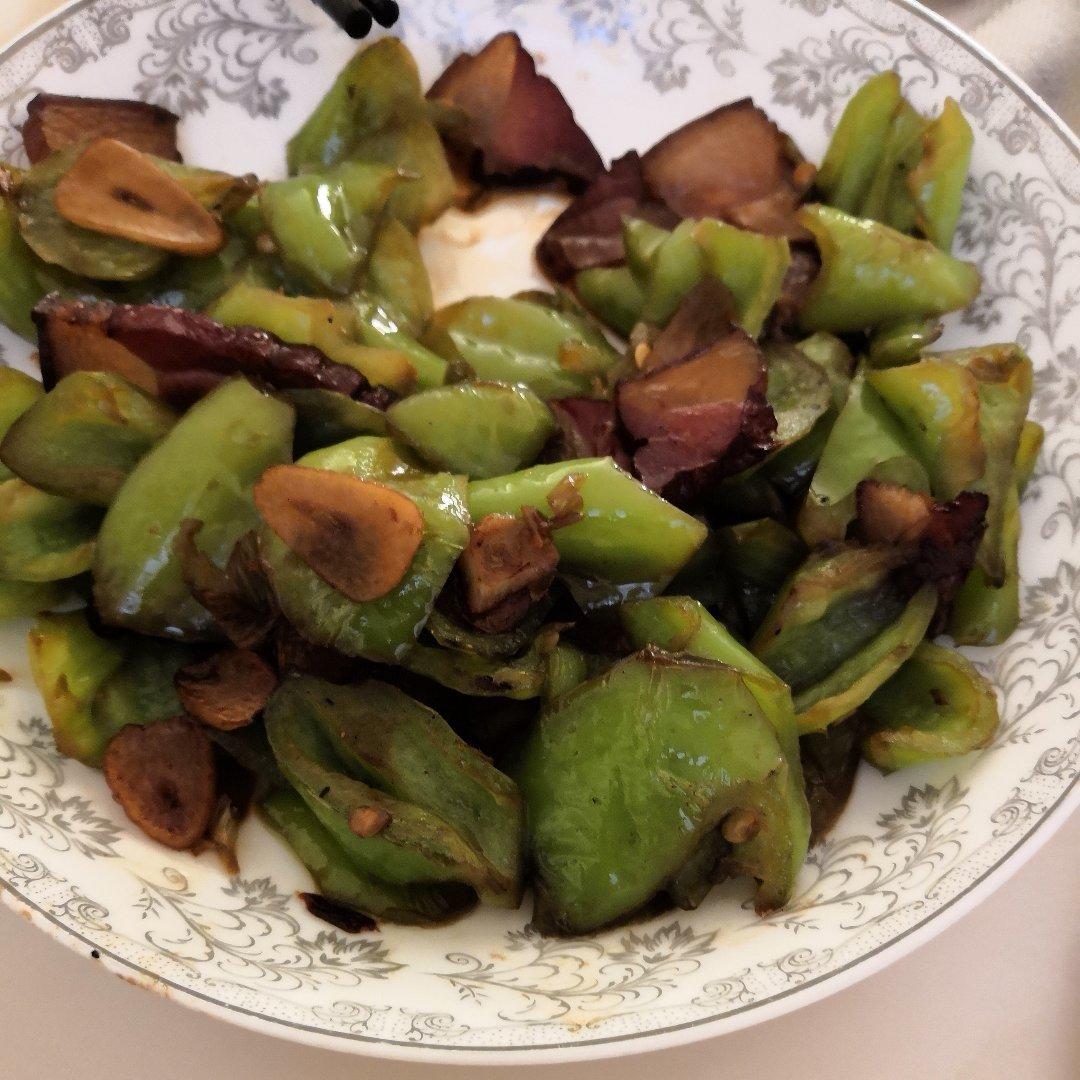 尖椒炒腊肉