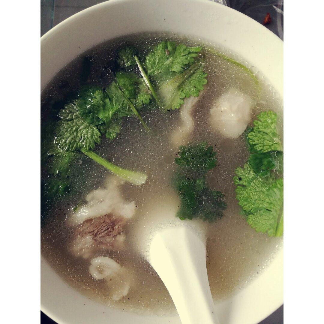 清炖羊肉汤