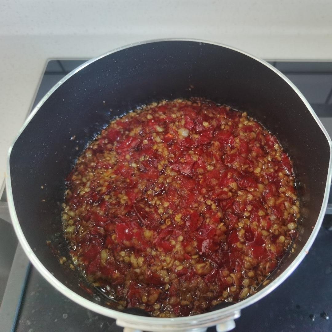 【蒜蓉辣椒酱】比烧烤店还好吃的自制辣酱