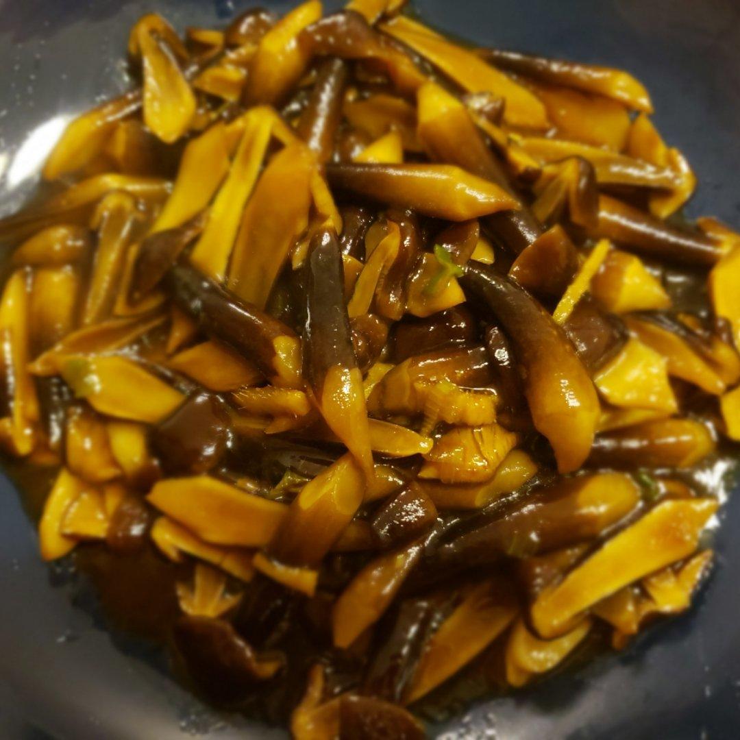 极简美味黑皮鸡枞