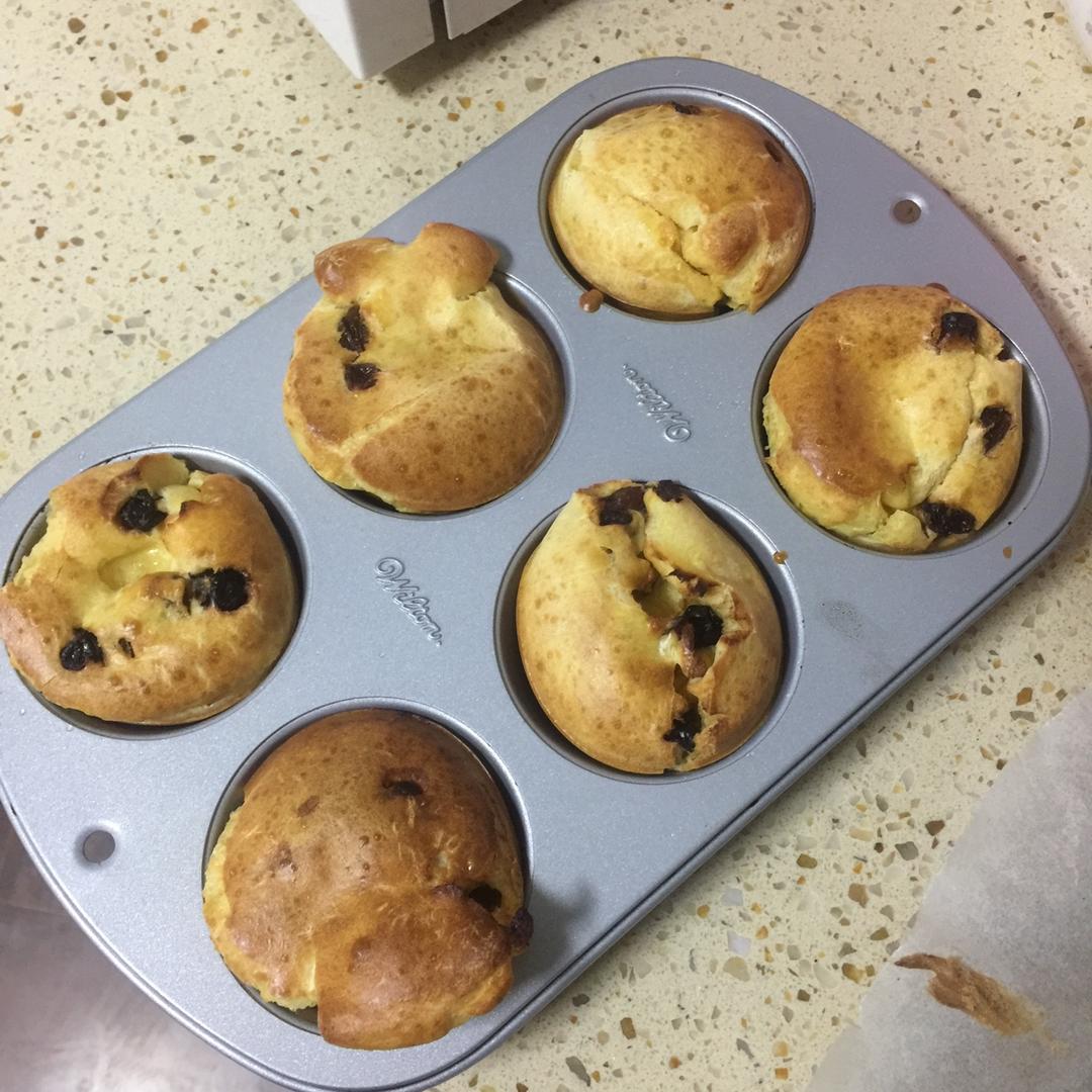 香味浓郁——约克郡布丁 Yorkshire Pudding（不是布丁的布丁）