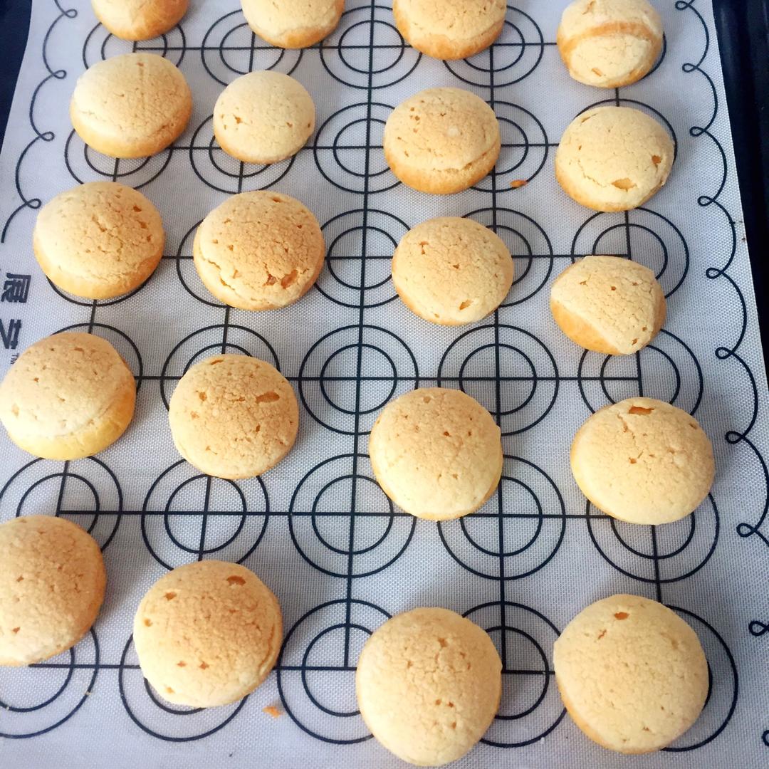 酥皮奶油泡芙--#皮黑森林#